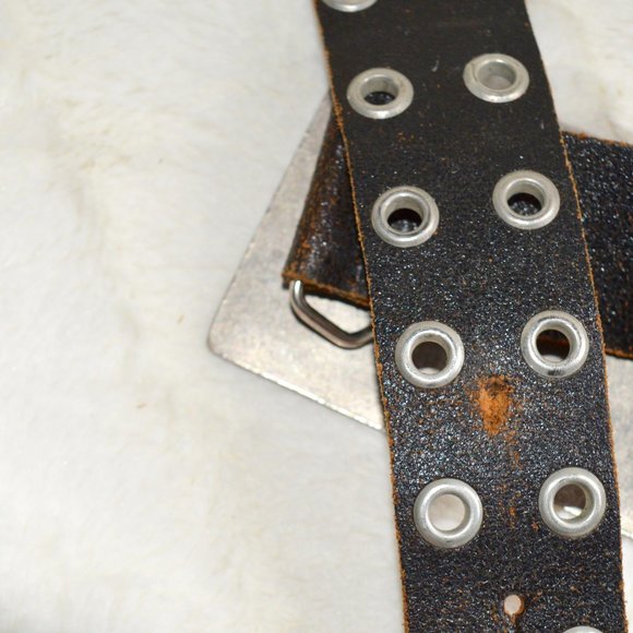 Vintage Leather Belt with Buckle - Picture 4 of 5